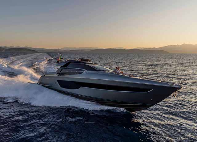 Riva 76’ Perseo Super: the style is Riva, the restyling is super.<br />
 