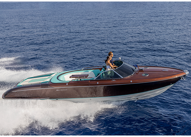 Riva Anniversario: the open powerboat that is already a legend. <br />
 